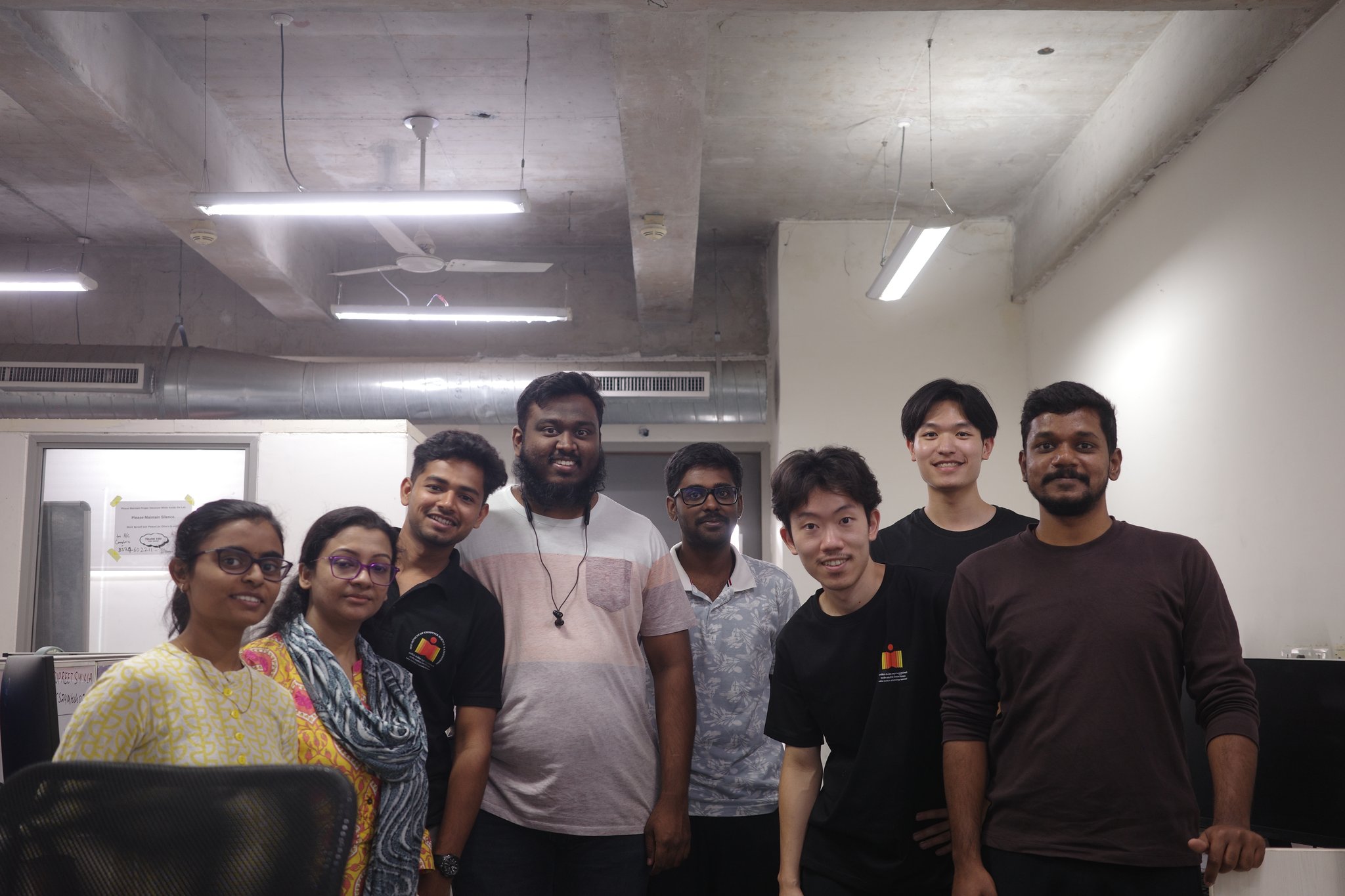 Ms. Yahagi with other lab members.